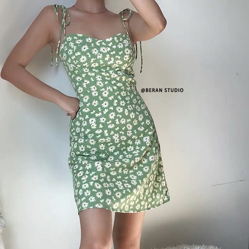 Váy hoa nhí xanh lá giống JENNIE BLACKPINK