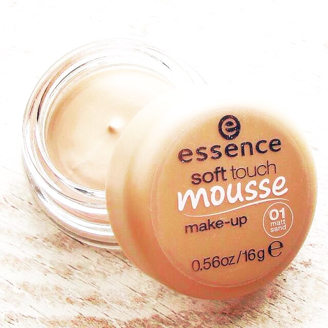 Phấn tươi Essence Mousse