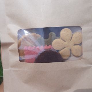 Bánh rau củ mix chùm ngây và củ dền handmade