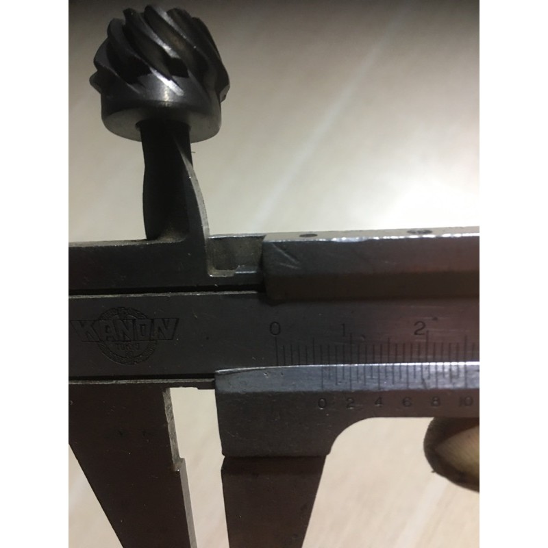 Nhông máy mài 3005 dùng cho máy mài Crown CT13322