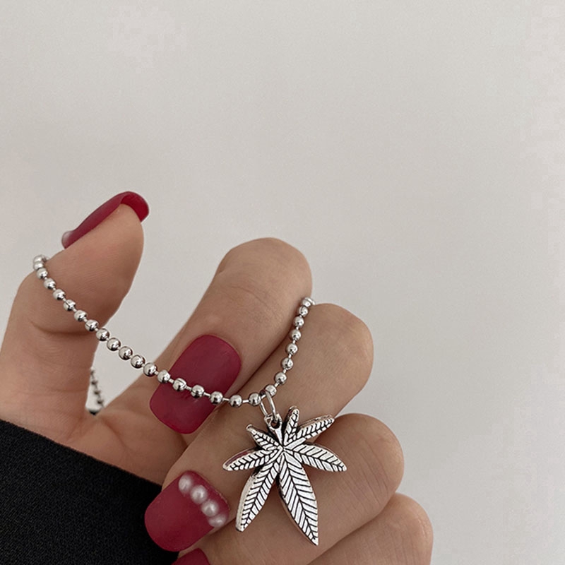 Vòng cổ bạc hình lá phong cá tính cho nam và nữ | BigBuy360 - bigbuy360.vn