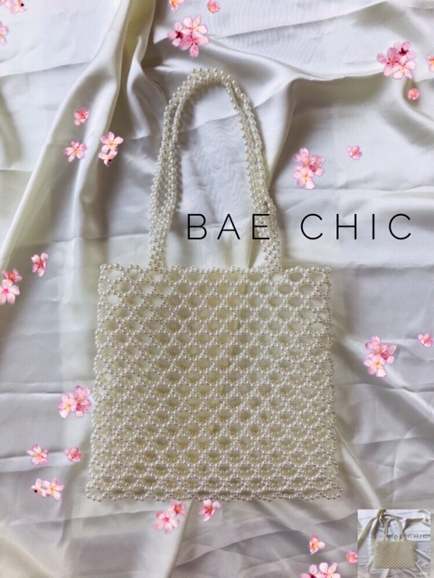 Túi xách đính ngọc trai nhân tạo