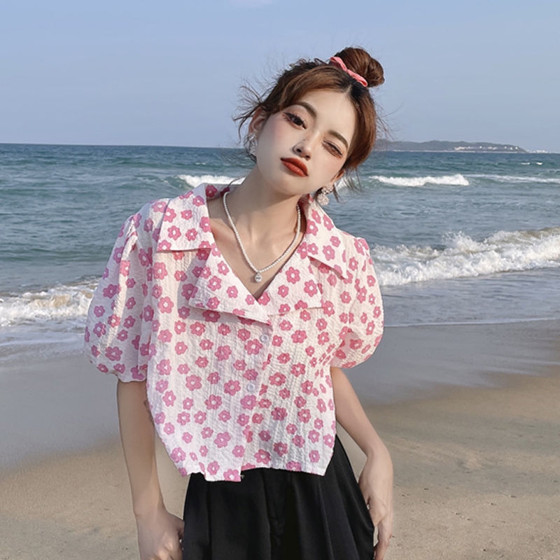 Áo croptop tay ngắn in hoa 10% 30K 99K FAGREEN245