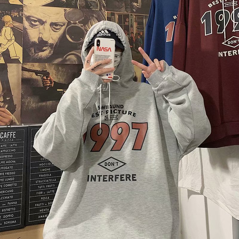 Áo hoodie dáng rộng tay dài in chữ số "1997" thời trang gồm 2 màu sắc | BigBuy360 - bigbuy360.vn