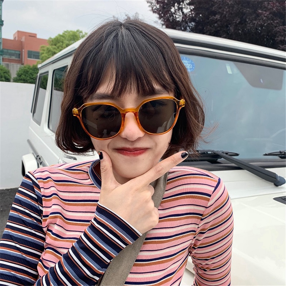 Kính mát gọng vuông phong cách retro thời trang cho nữ | BigBuy360 - bigbuy360.vn