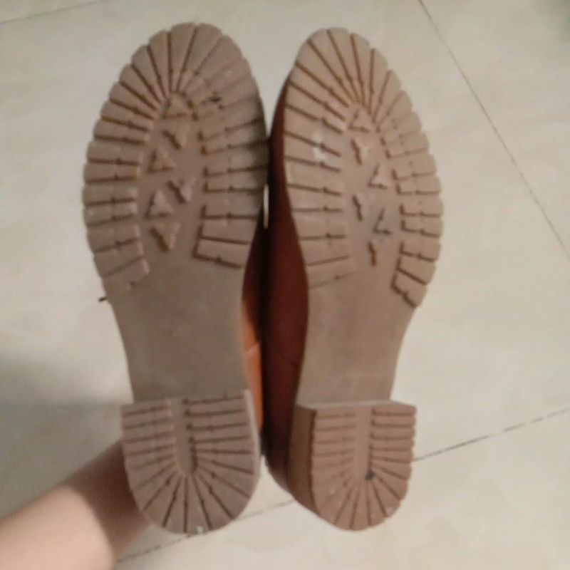 Giày da oxford màu nâu