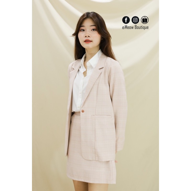 Áo blazer cổ danton hoạ tiết caro