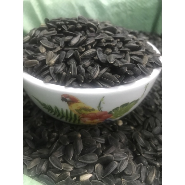 HƯỚNG DƯƠNG ĐEN NHỎ CHO VẸT, COCKATIEL,SUN,LB…