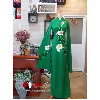 Áo dài lụa vẽ tay cao cấp