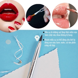 Chổi Cọ Môi One Touch Lip Brush Hàn Quốc