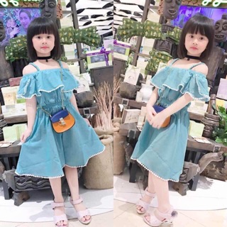 Đầm chery trễ vai