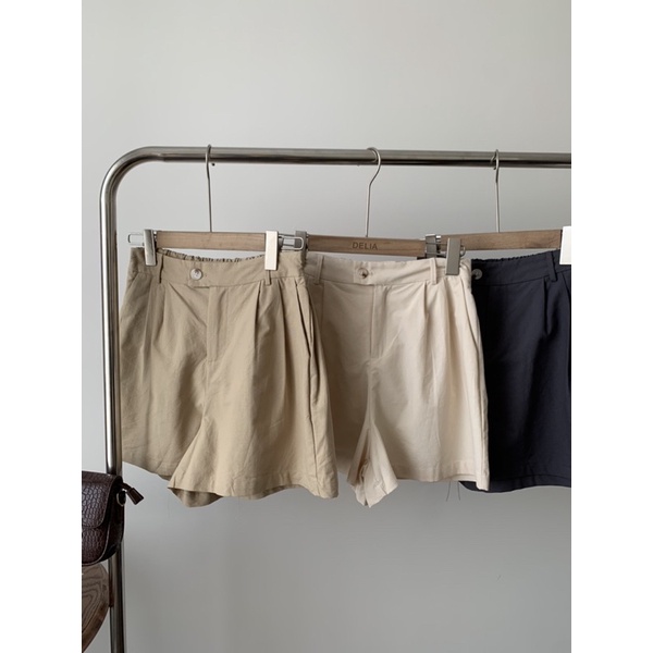 725 QUẦN SHORT THÔ KHUY CÀI LỆCH BÊN