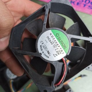 Quạt Sunon vuông 8cm 12v 0.5A 1A đến 3A tháo máy chủ chạy em gió mạnh