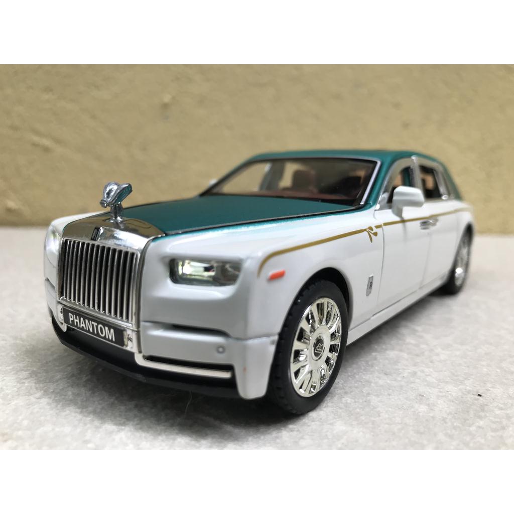 Mô hình xe Ô tô Rolls-Royce Phantom 2020 1:32