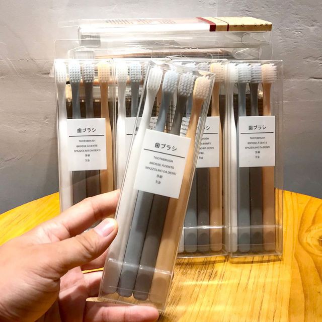 HỘP 4 BÀN CHẢI ĐÁNH RĂNG LÚA MẠCH