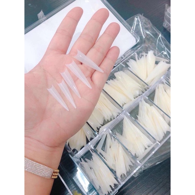 Móng nối form nhọn dài-ngắn  chuẩn form móng dẻo.