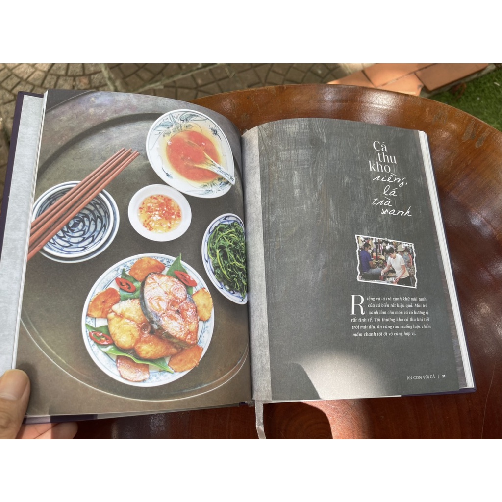 Sách - (Bìa cứng) Ăn Cơm Với Cá 30 món cá ngon của người Việt – Giang Vũ – Phương Nam Book – NXB Thế Giới