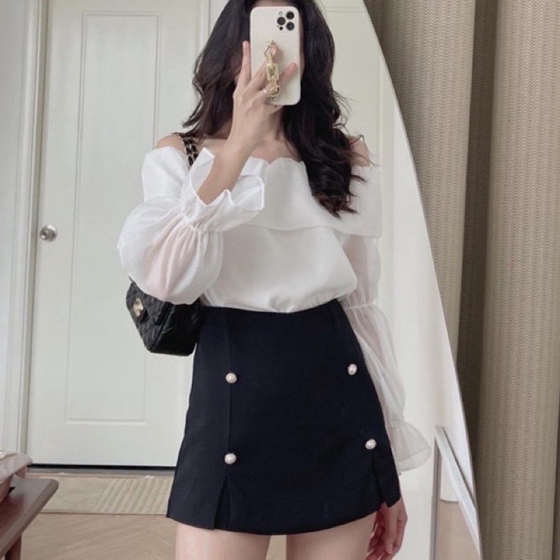 Set Áo Trễ Vai Phối Chân Váy Ngắn 4Khuy Phong Cách Hàn Quốc