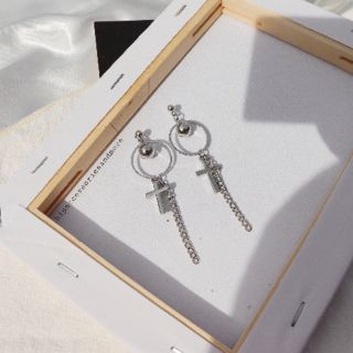 Khuyên bi tròn xích chữ thập