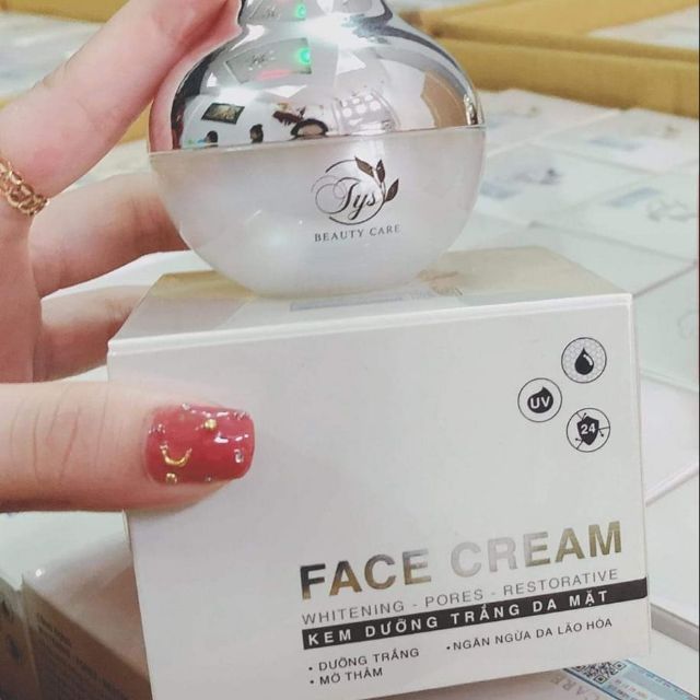 2 HỘP KEM FACE BẠC NHỎ ( TYS NHƯ MINH TÚ )