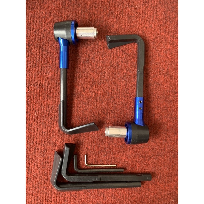 Gù bảo vệ tay phanh, tay thắng