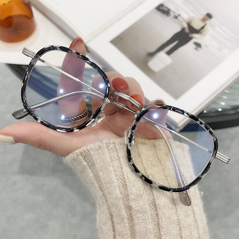 Mắt Kính Chống Bức Xạ Và Ánh Sáng Xanh Dành Cho Nam Và Nữ