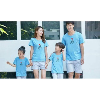 Áo gia đình thả tim cute