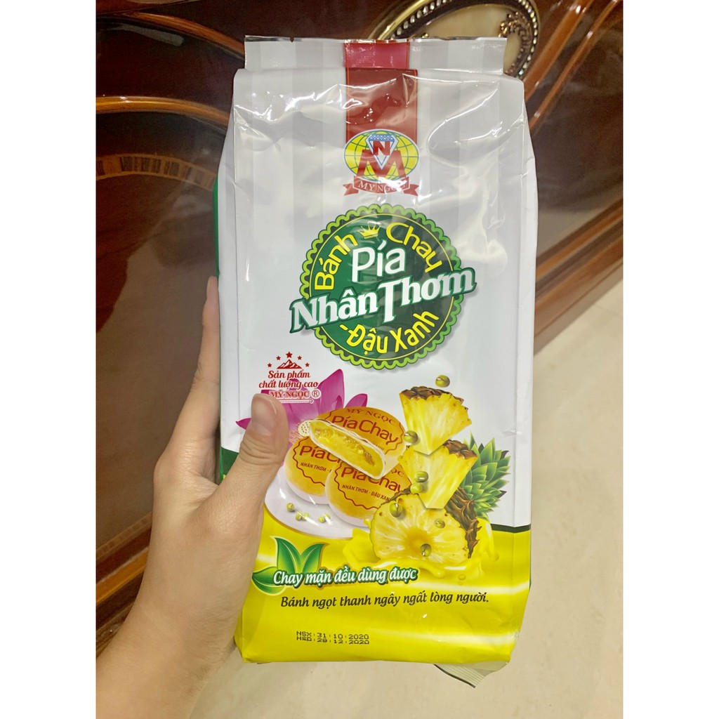 Mỹ Ngọc _ 400g Bánh pía CHAY nhân THƠM, ĐẬU XANH [KHÔNG SẦU RIÊNG] - Vegan Pineapple &amp; Mung Beans Pia Cake 400g