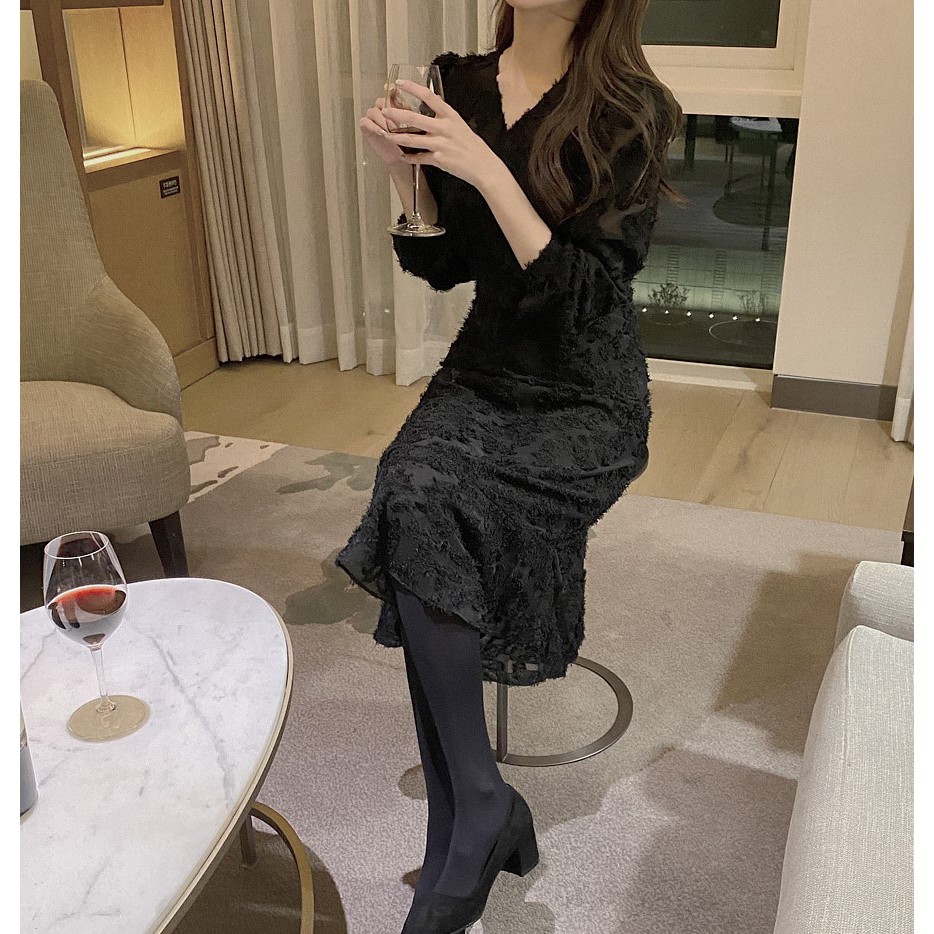 Đầm Midi Cổ Chữ V Màu Trơn Hợp Thời Trang 39379