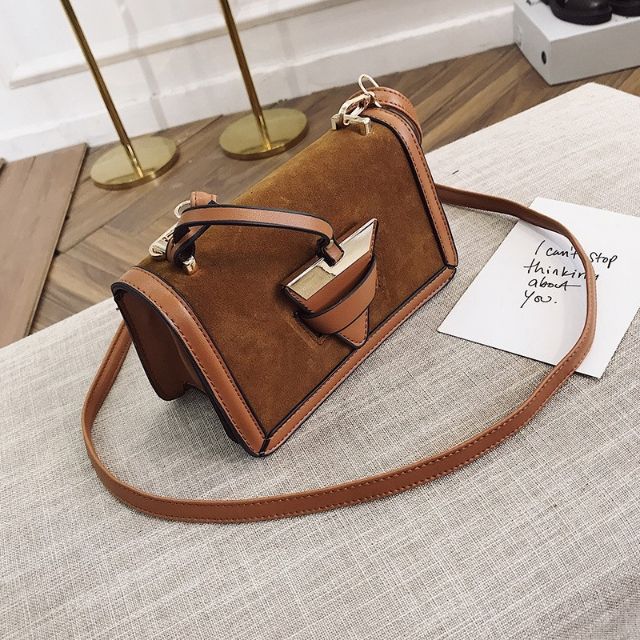 Túi khóa cài tam giác E018 hot hit 2018