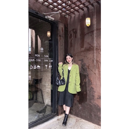 Blazer nhung tăm màu xanh matcha _ Beodaily