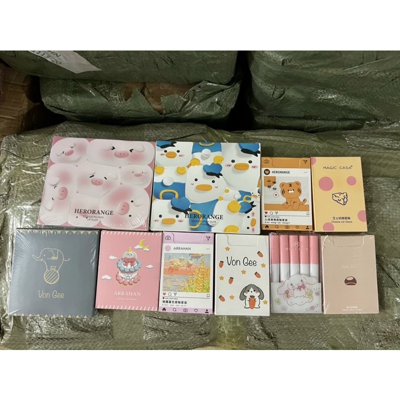 Set 4 Thỏi Son Kem Gấu Cute Màu Lì lâu Trôi Cho Học Sinh