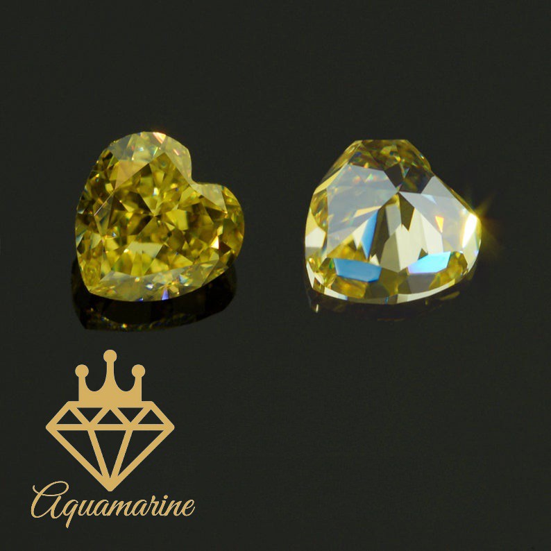 Kim cương nhân tạo Moissanite Heart vàng vivid