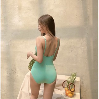 Bikini 1 mảnh xẻ ngực