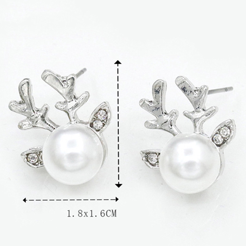 Bông tai hình con nai đính ngọc trai