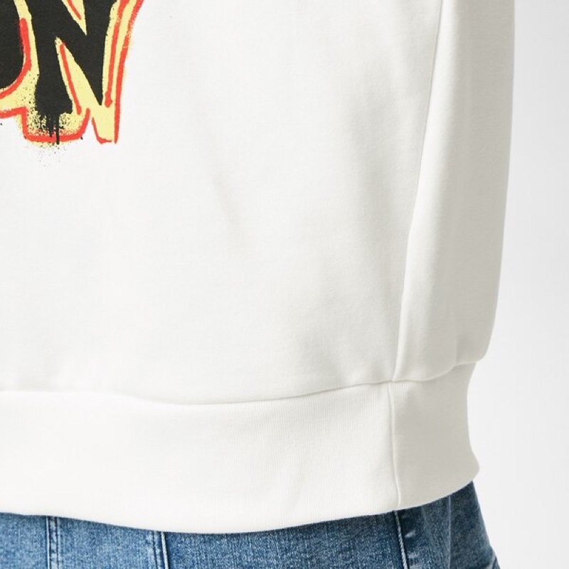 Áo nỉ da cá nữ New Sensation dễ thương của GU - Nhật