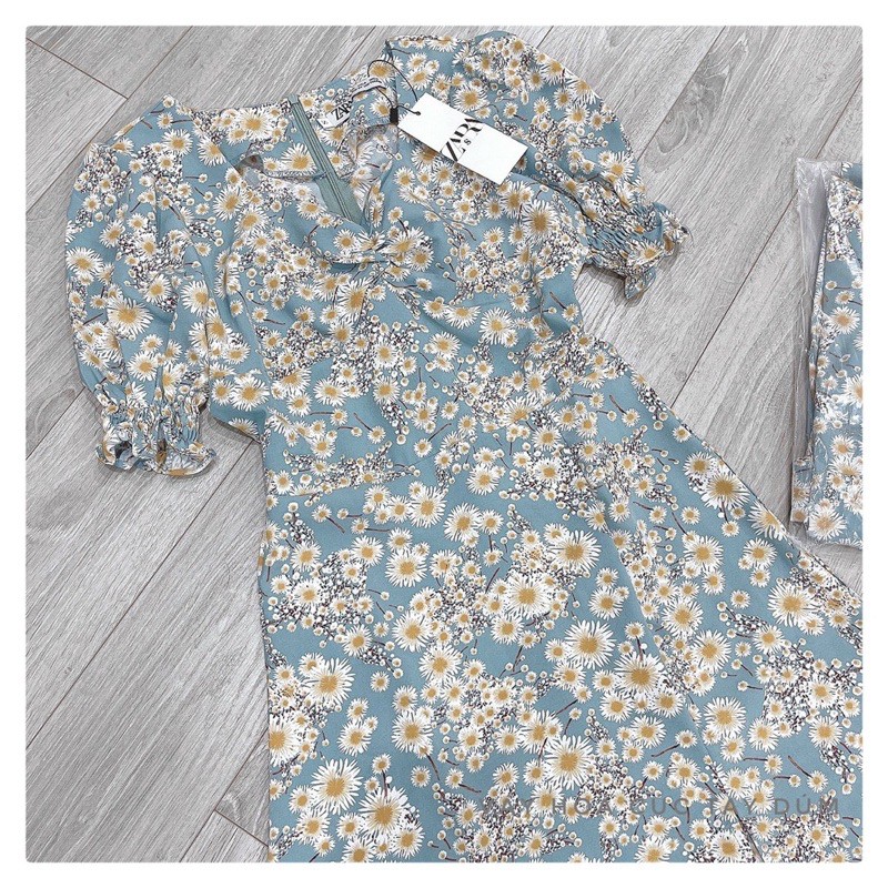 váy hoa xanh cổ V dúm ngực xẻ tà | BigBuy360 - bigbuy360.vn