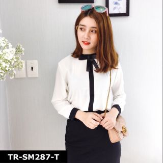 Áo sơ mi đính nơ cổ