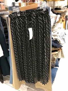 Chân váy xếp ly Uniqlo Nhật