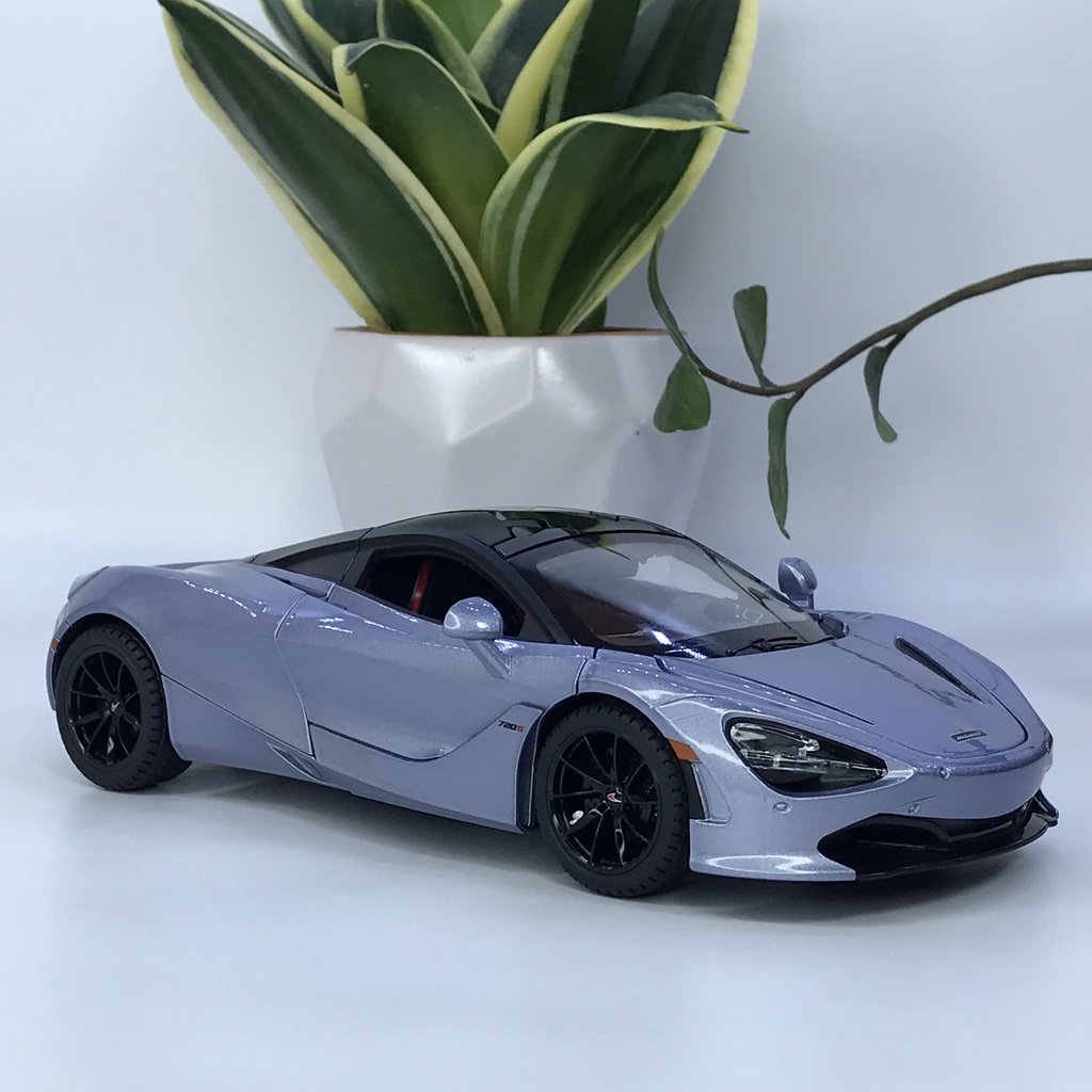 Mô hình siêu xe Mclaren 720S tỷ lệ 1:24 bằng kim loại