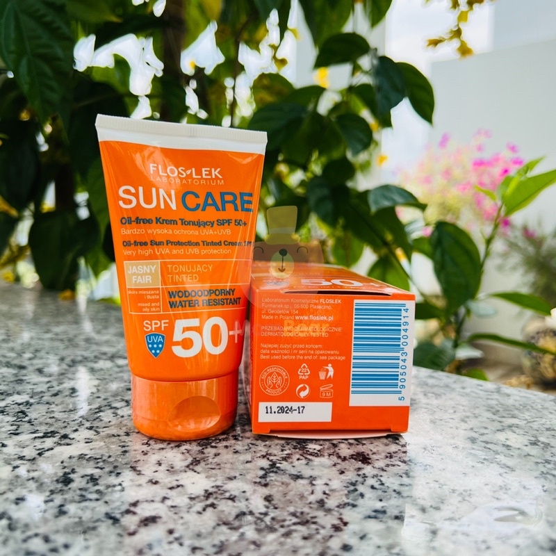 [Hàng Nhập] Kem chống nắng kiềm dầu Floslek Sun Care Oil Free Sun Protection Tinted Cream 50ml