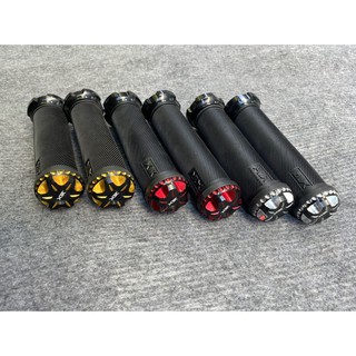 Tay Cầm Siêu Êm Có Sẵn Đầu Gù CNC Dành Cho Mọi Loại Xe Chính Hãng X1r