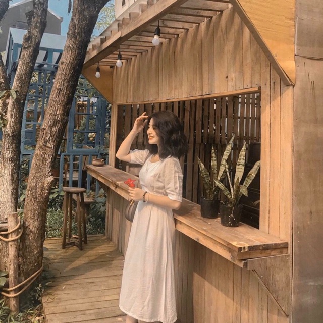 Váy Trắng Dài Đơn Giản