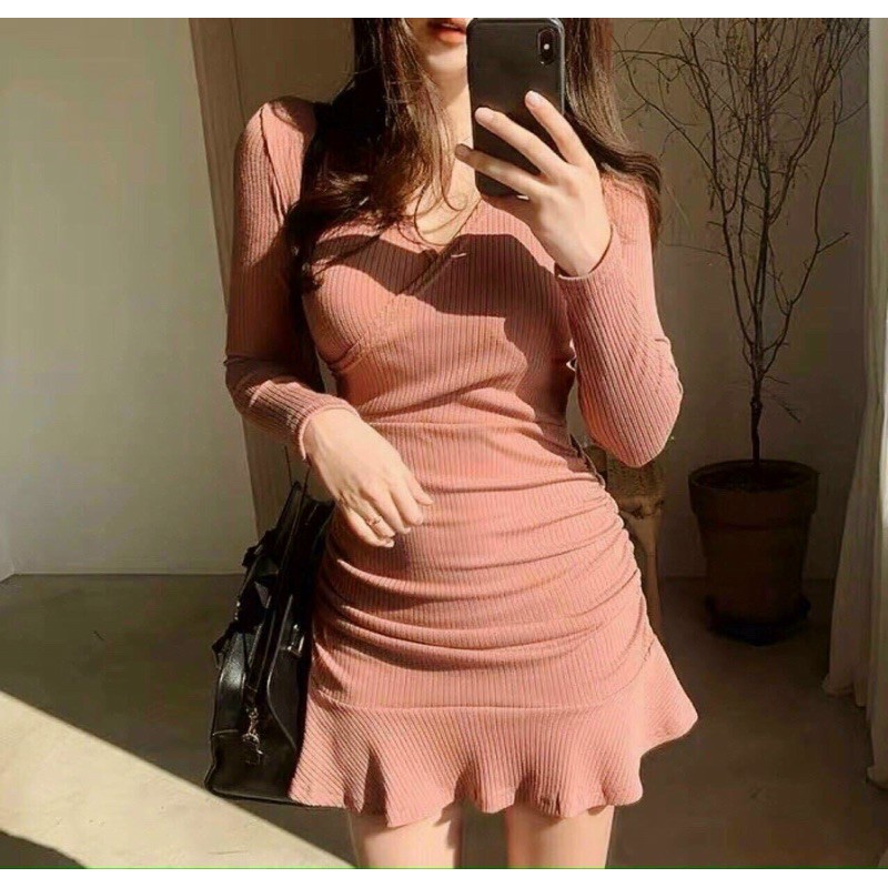 Đầm body tay dài đuôi cá