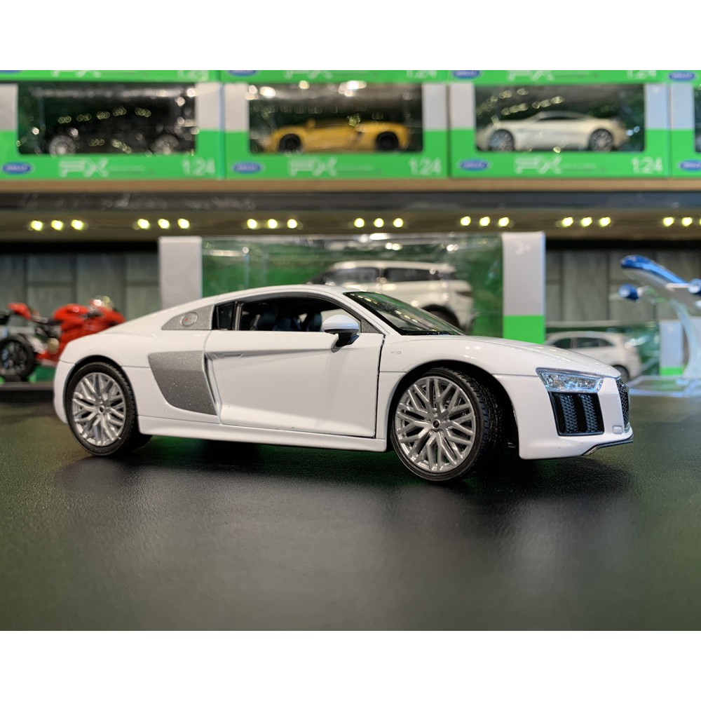 Mô hình xe ô tô Audi R8 V10 2016 tỉ lệ 1:24 Welly màu trắng