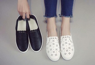Giầy Slip on đục lỗ 
