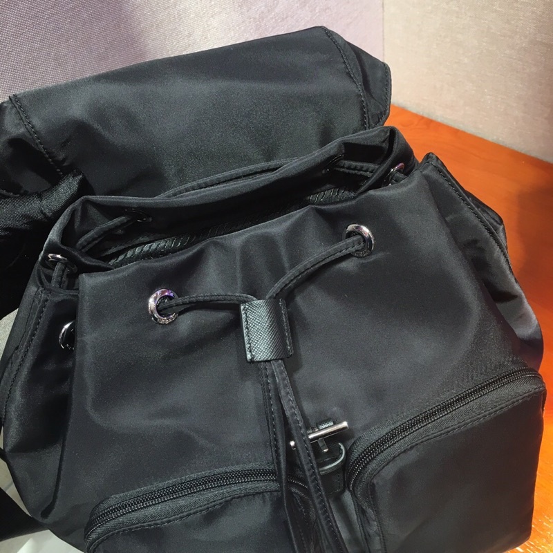 Balo nữ thương hiệu thời trang cao cấp Prada size 32 hàng vip 1-1