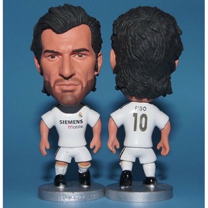 Tượng cầu thủ bóng đá Luis Figo