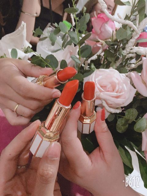 Son lụa mặt trời NARICH LIPSTICK