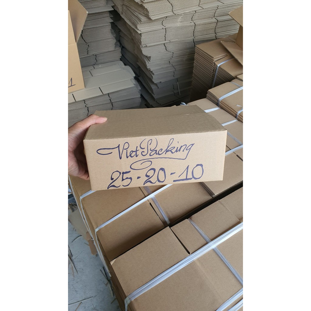 25x20x10 - 20 hộp carton giấy cứng đẹp V142